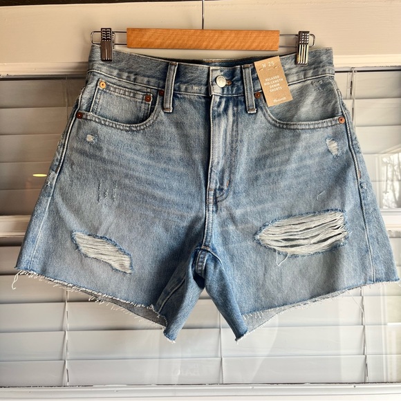 Madewell Pants - Madewell Relaxed Mid Length Shorts